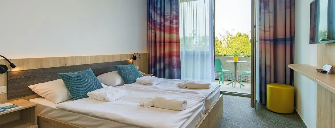 Akadmia Hotel Balatonfred - Karcsony (min. 2 j)